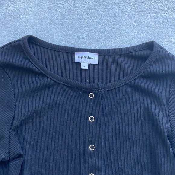 NWOT Superdown Black Long Sleeve Button Up Top - Picture 2 of 5
